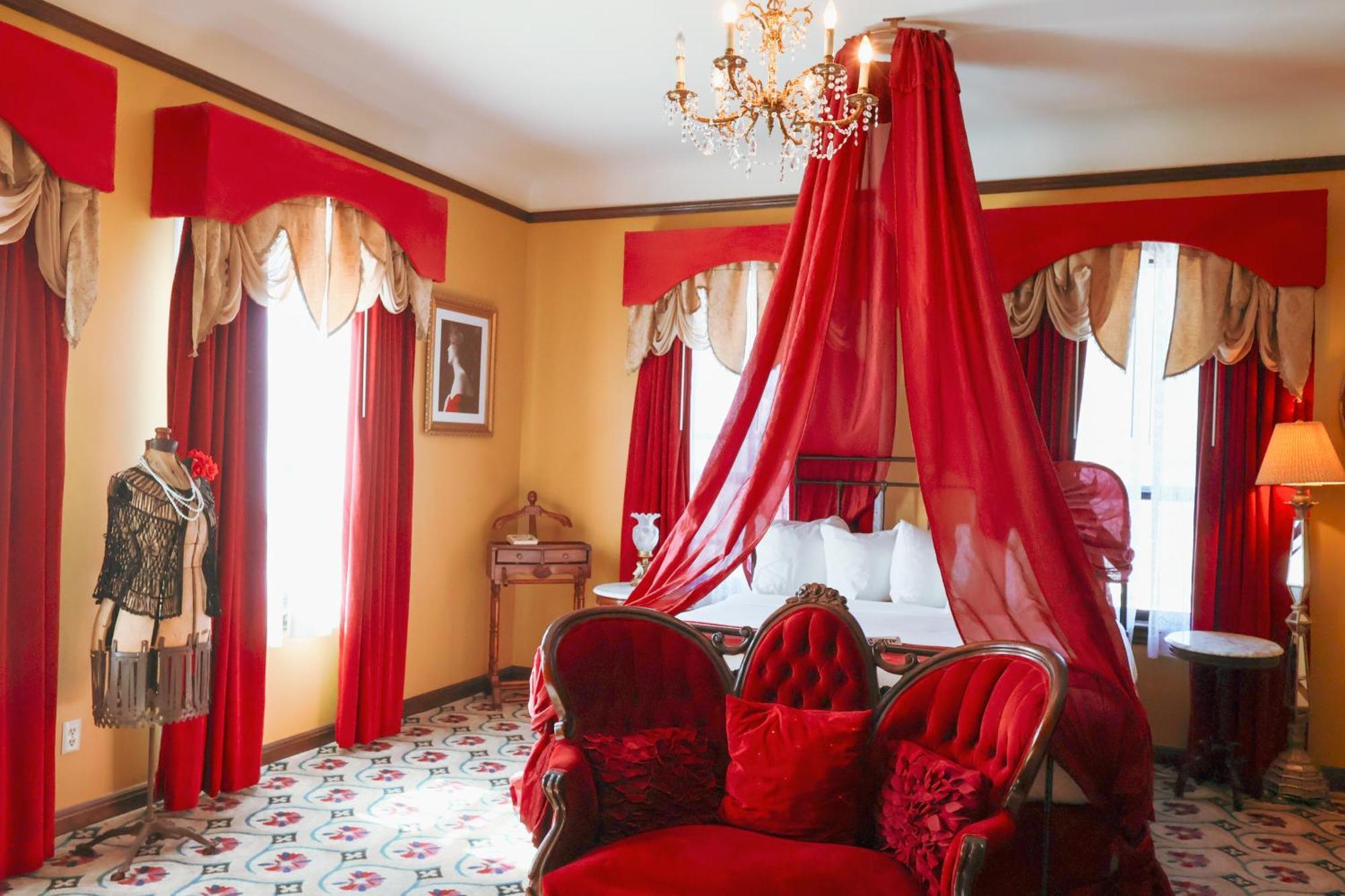 Mizpah Hotel Тонопа Экстерьер фото