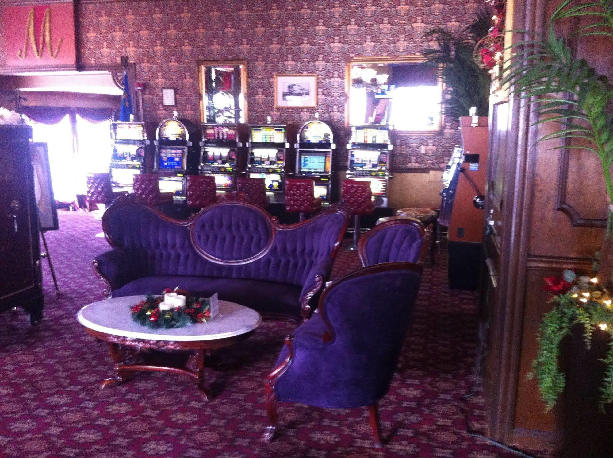 Mizpah Hotel Тонопа Экстерьер фото